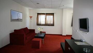 Фото номера Полулюкс Мотели Motel Ihtiman г. Ихтиман 4