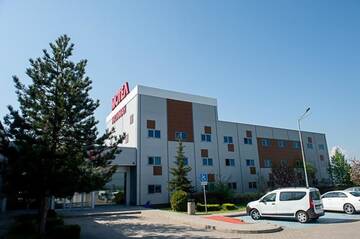 Фотографии Мотели Motel Ihtiman г. Ихтиман (Болгария) №2 Фото Мотели Motel Ihtiman г. Ихтиман 2